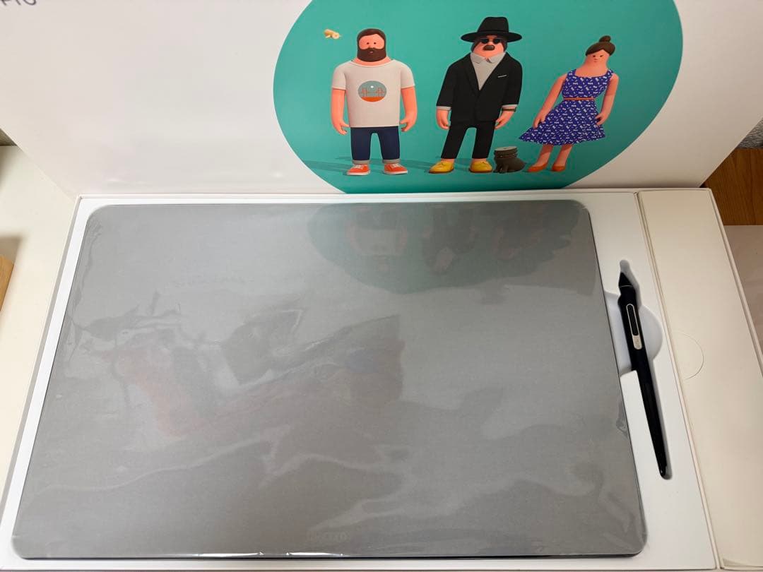 Wacom Cintiq Pro 16 美品 4K 液タブ 付属品有 スタンド付