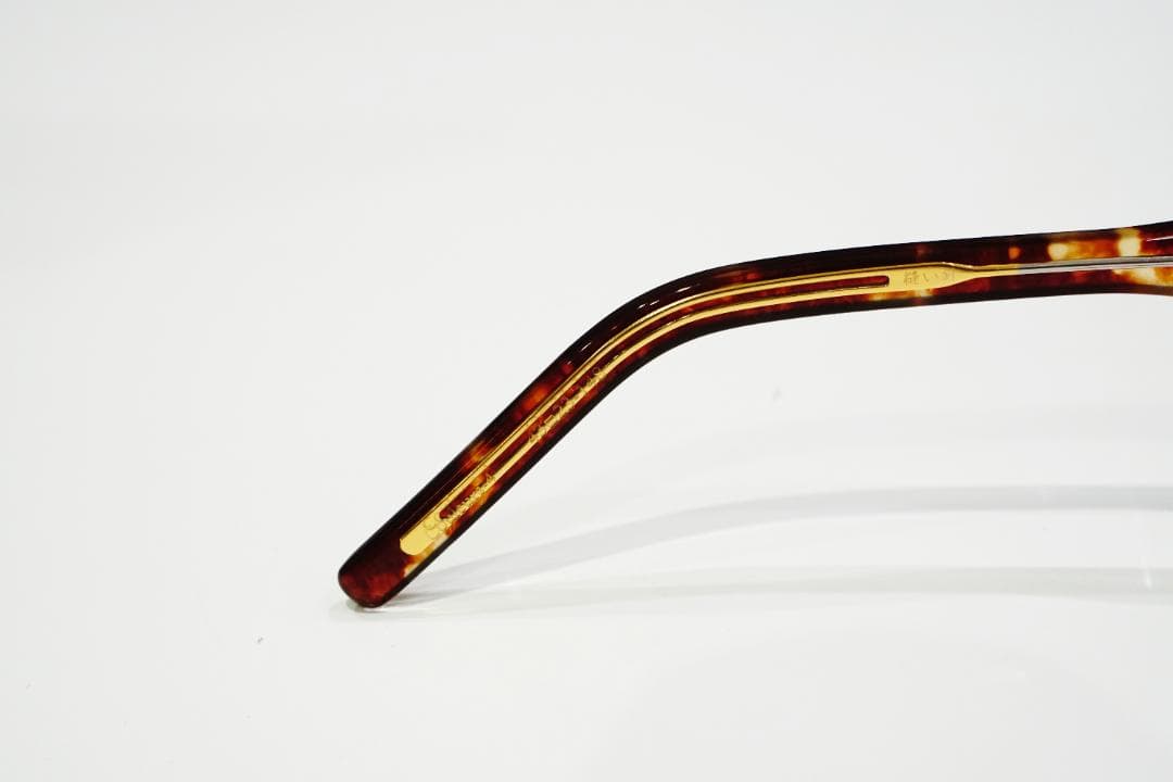 ほぼ新品■UVカットカラーレンズ入り！Filton Aiguille05 デミ