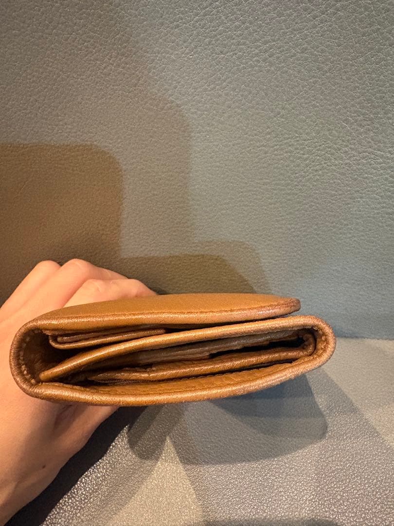 プラダ　三つ折り財布