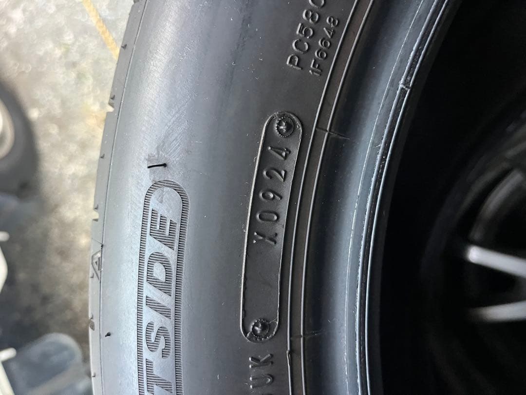 美品2024年製DUNLOP ENASAVE　195/60R17