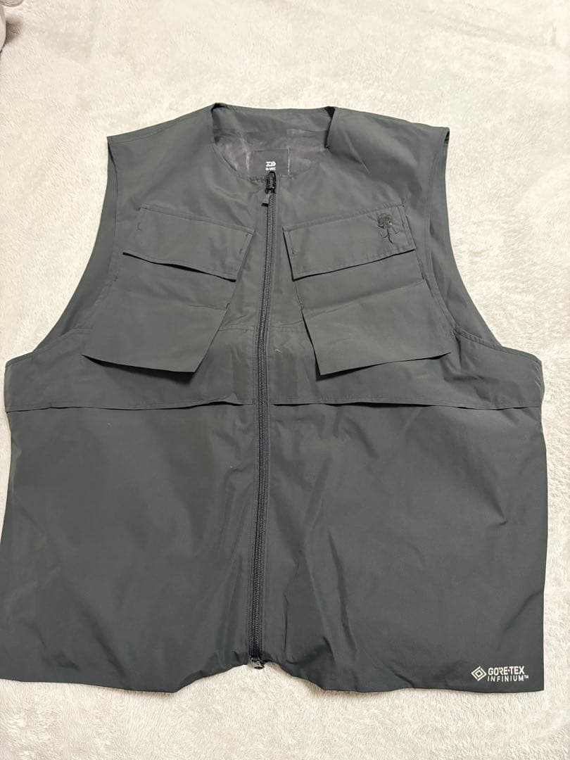 D-VEC ALMOSTBLACK GORE-TEX ベスト