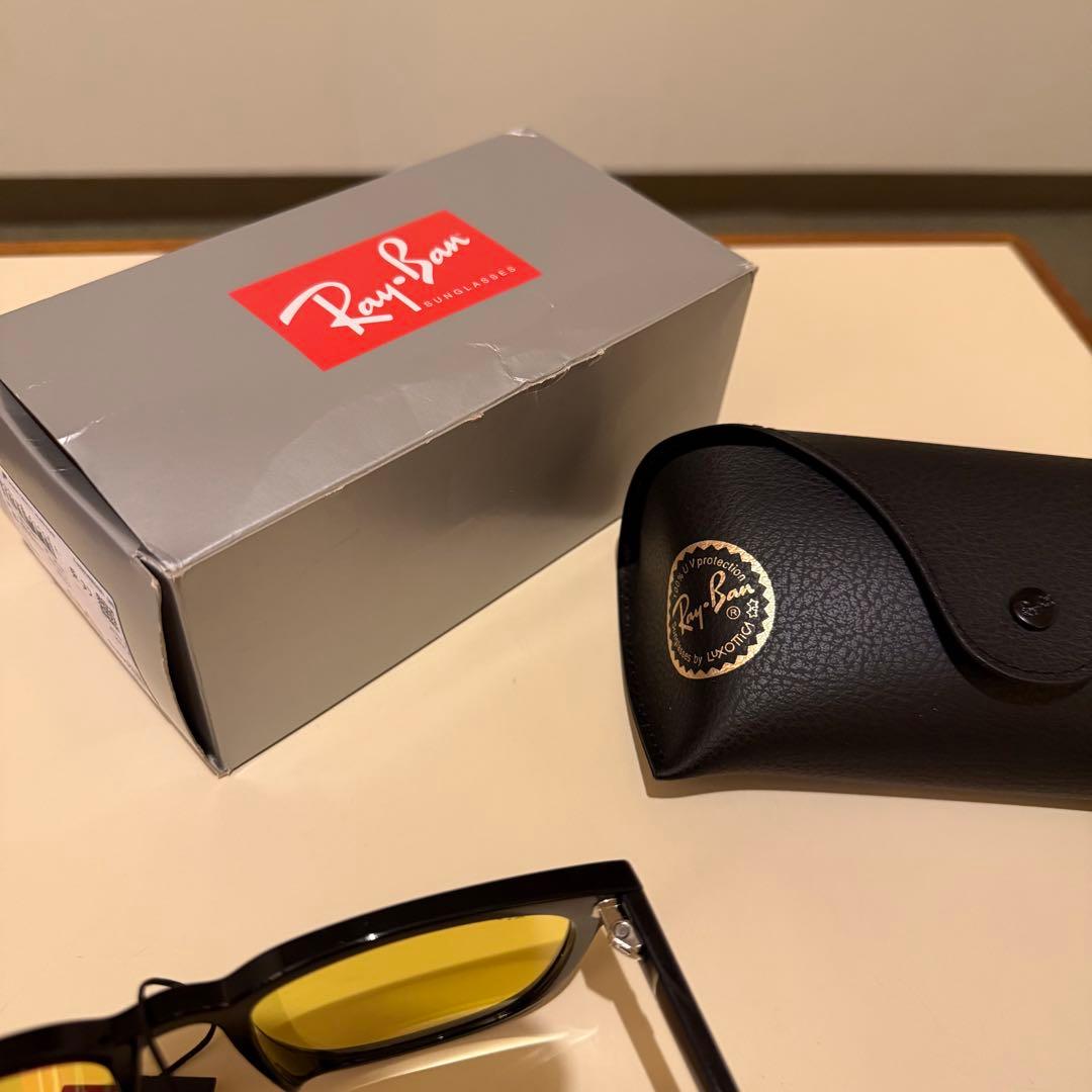 美品　ケース付きRay‑Ban サングラス イエローレンズRB4401D