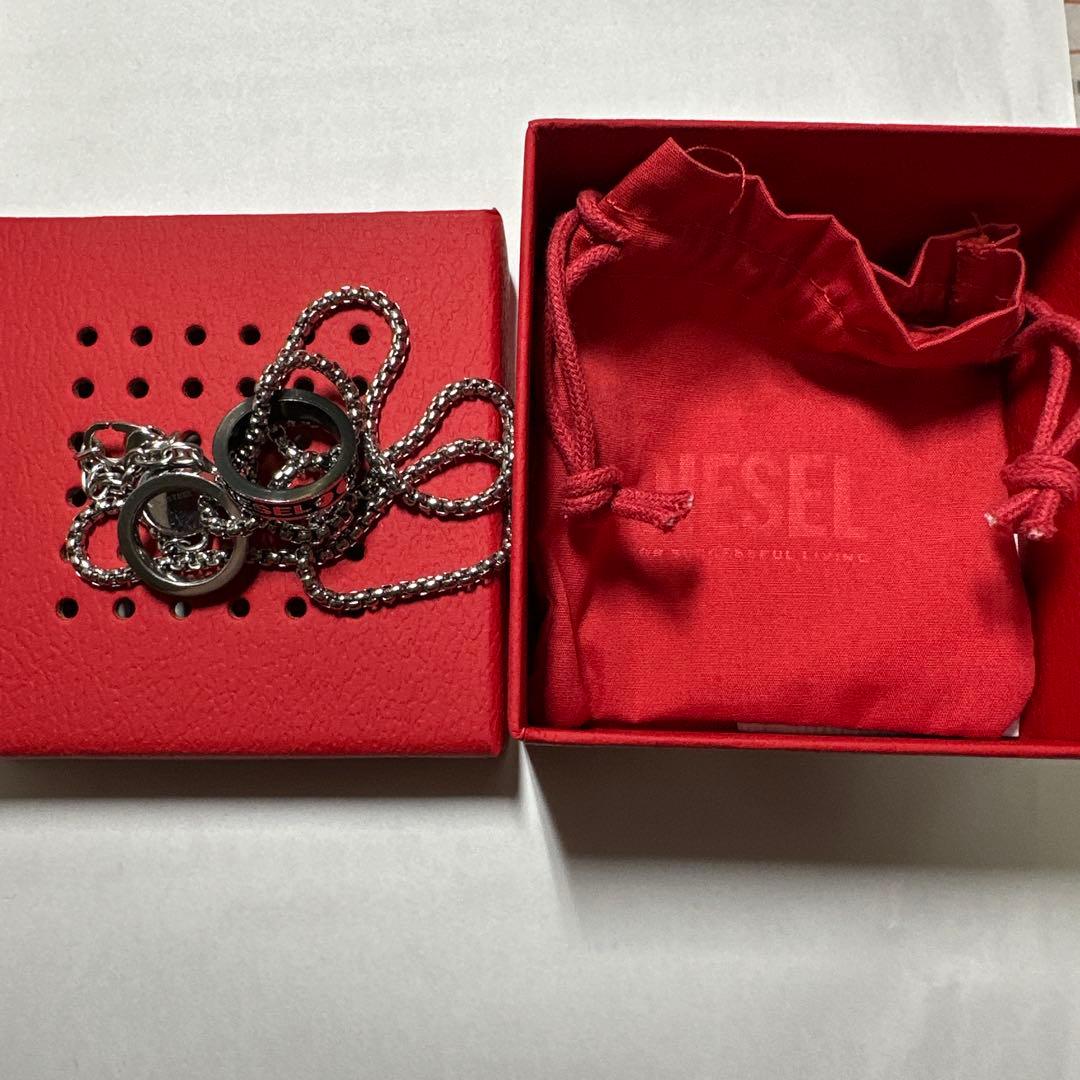 ま*ん様 DIESEL シルバー ネックレス