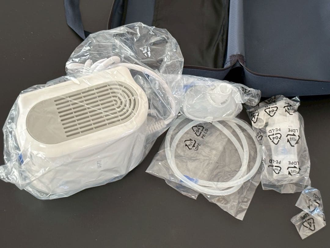 オムロン 吸入器 喘息　OMRON 吸入　咳　未使用未開封のパーツ有　美品