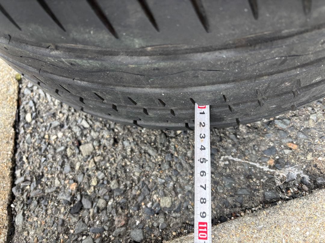 KR　225/45/18バリ山♥️2本