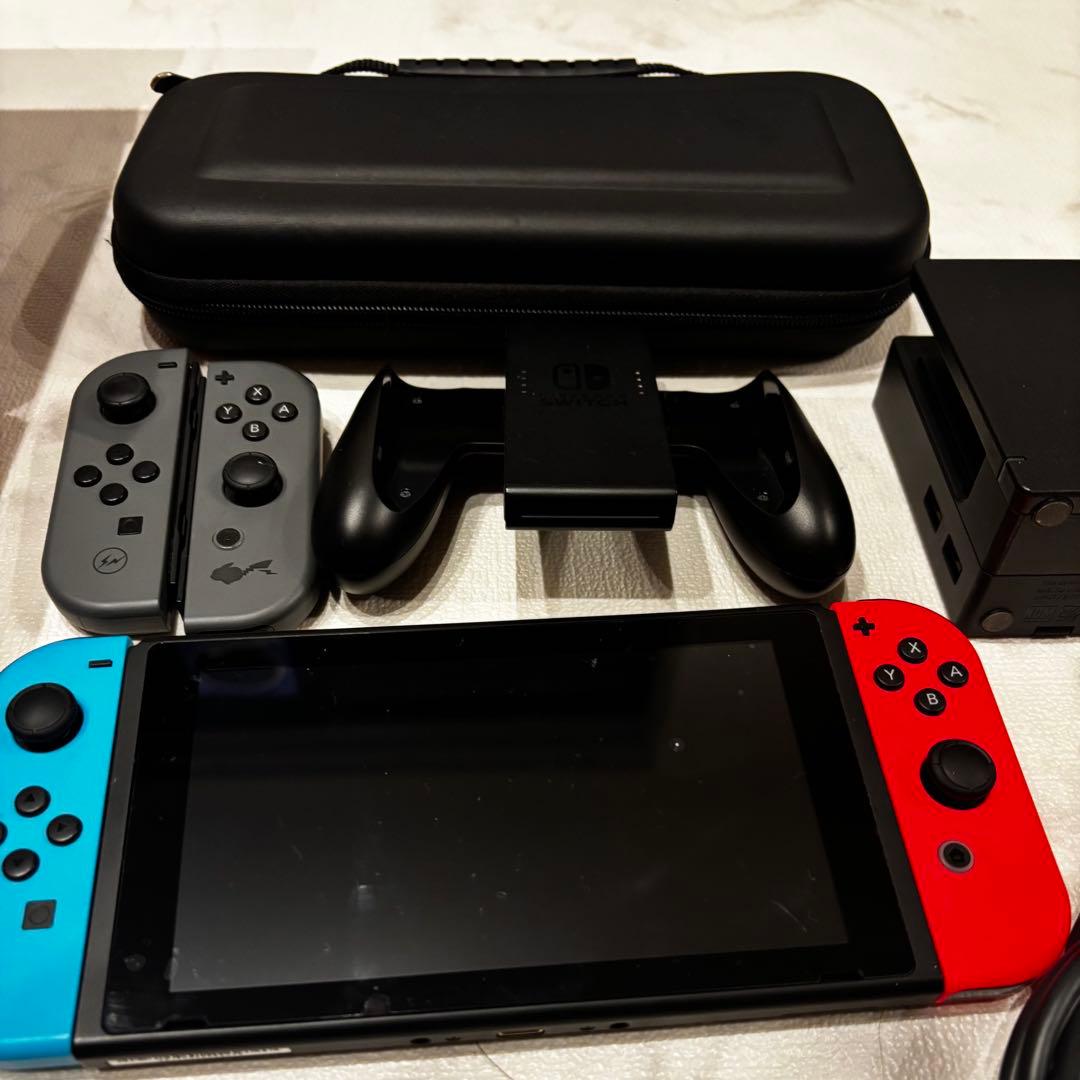 Nintendo Switch 本体 Joy-Con4つ付き