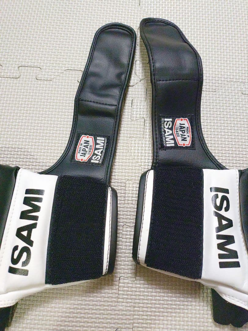isami イサミ　MMAウォシャブルグローブ　Lサイズ