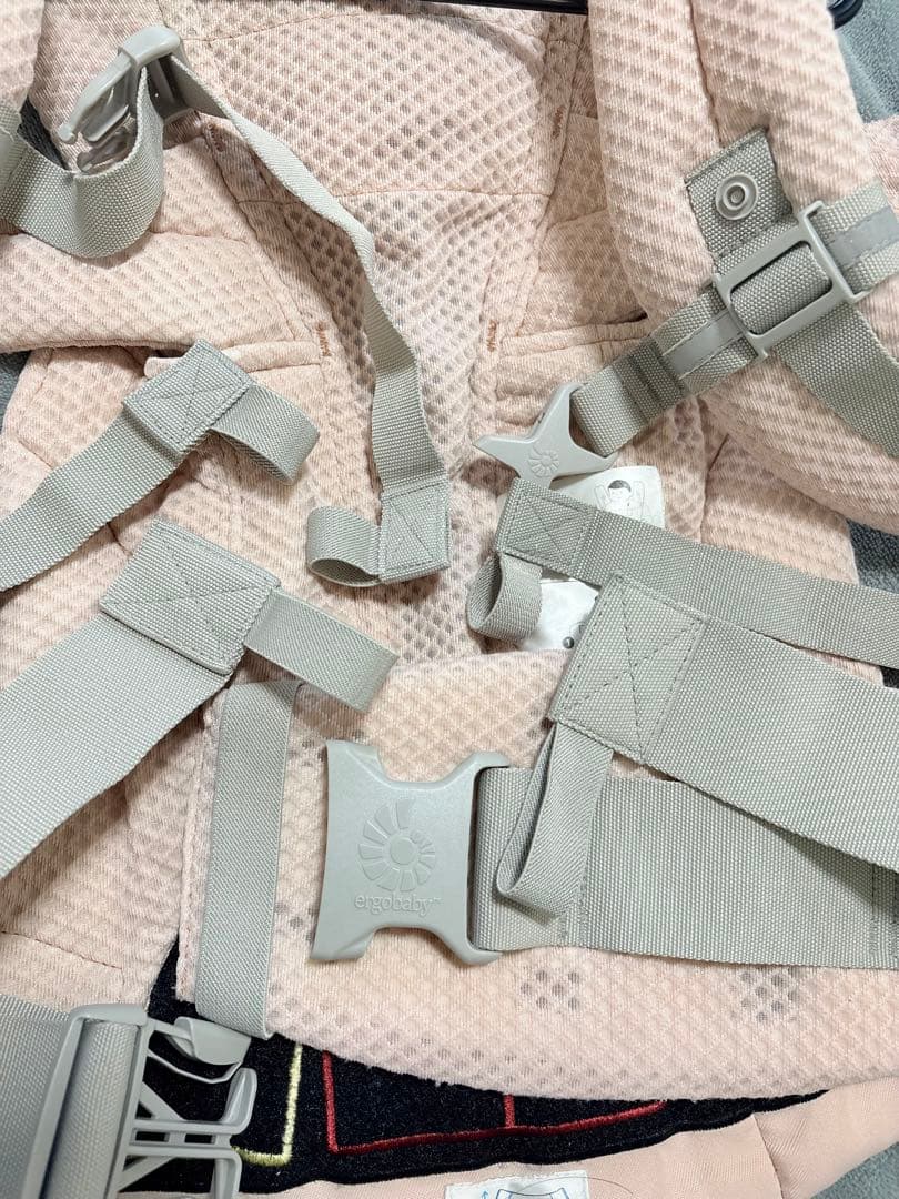 美品‼️エルゴベビー 抱っこひも OMNI Breeze ピンククォーツ