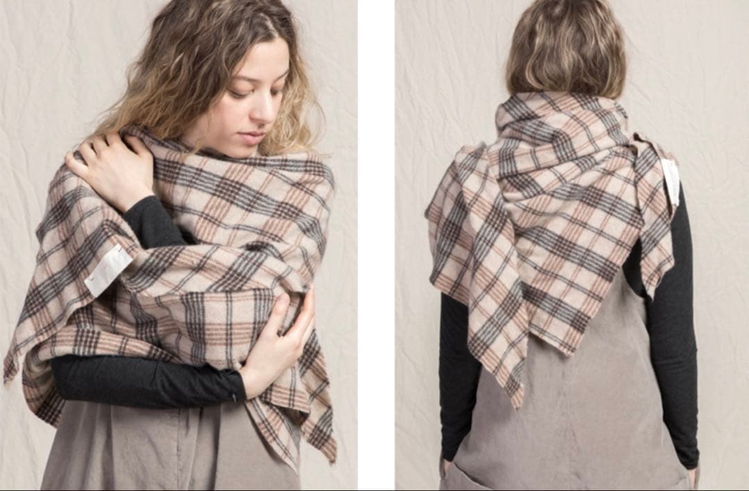 25AW 新品ALBUM DI FAMIGLIA のTRIANGLE SCARF