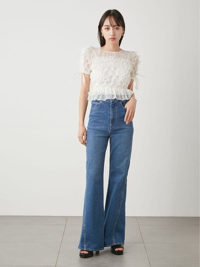 SNIDEL sustainableストレッチフレアデニムパンツ