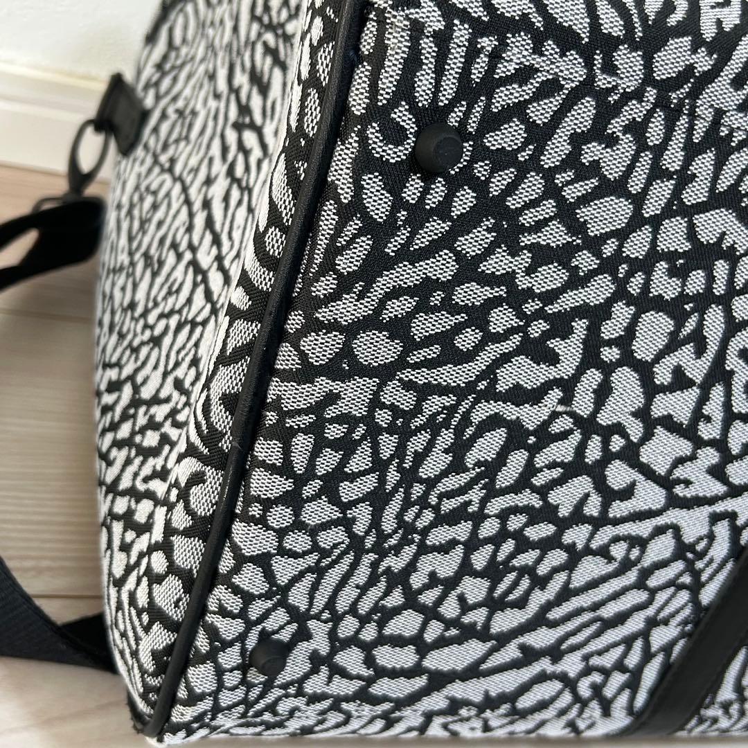 美品　NIKE ジョーダン　アイコン ダッフルバッグ ボストンバッグ
