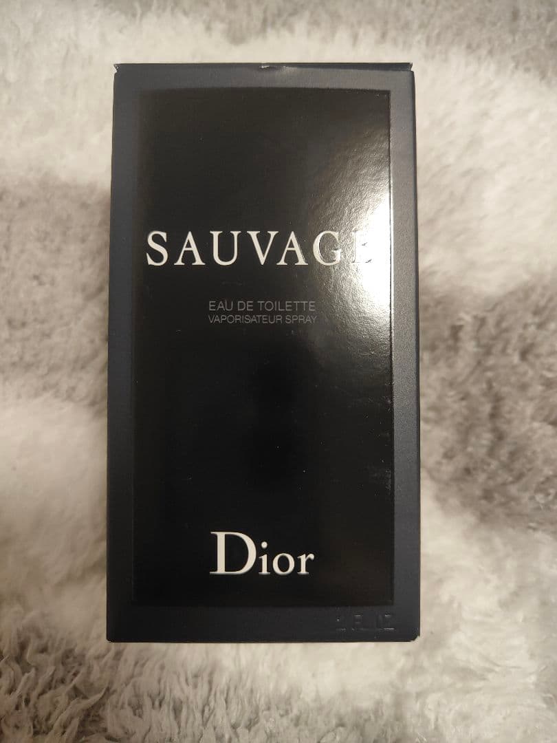 Dior ソヴァージュ 60ml 新品未使用 ギフトBOX付き 名入れ刻印あり