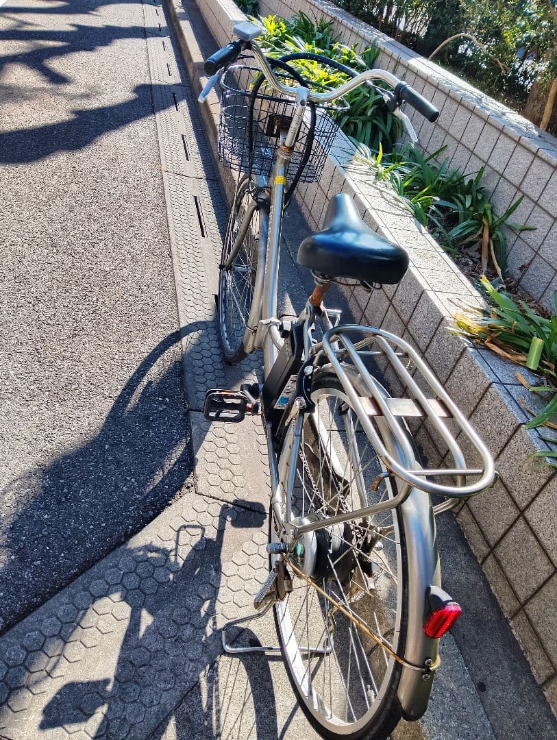電動アシスト自転車 シティタイプ 26インチカゴ付　 バッテリー正常　5.8mA