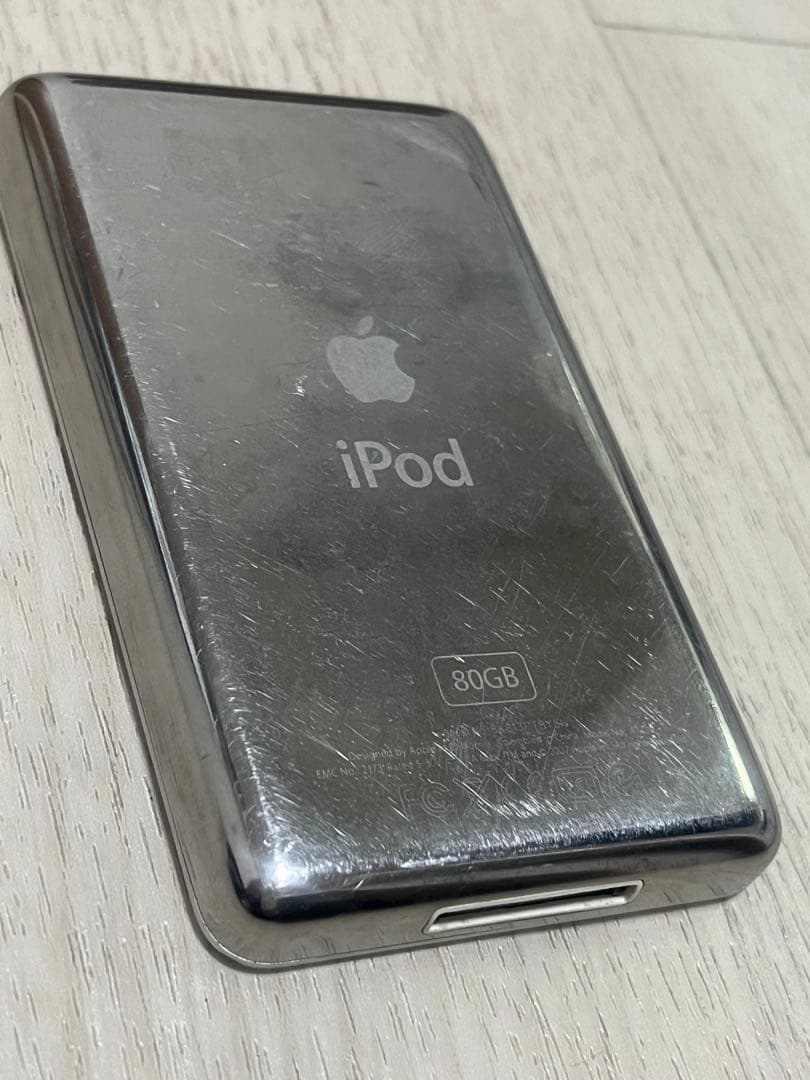 iPod classic 80GB シルバー