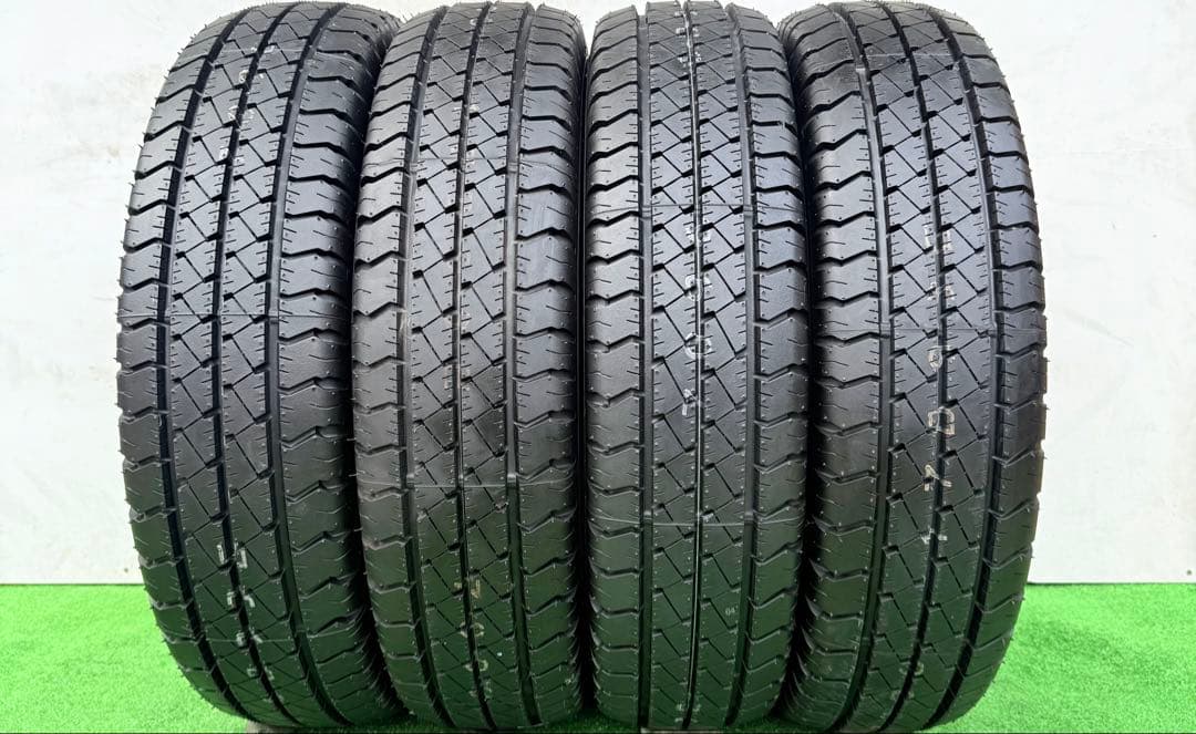 イボ付きグッドイヤー カーゴプロ．195/80R15.18〜20年製．4本セット