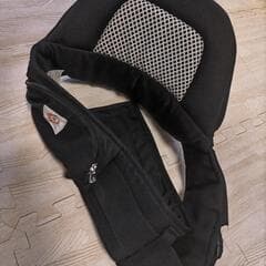 ほぼ新品【Ergobaby】 ヒップシート Lift オニキスブラック 6カ月〜