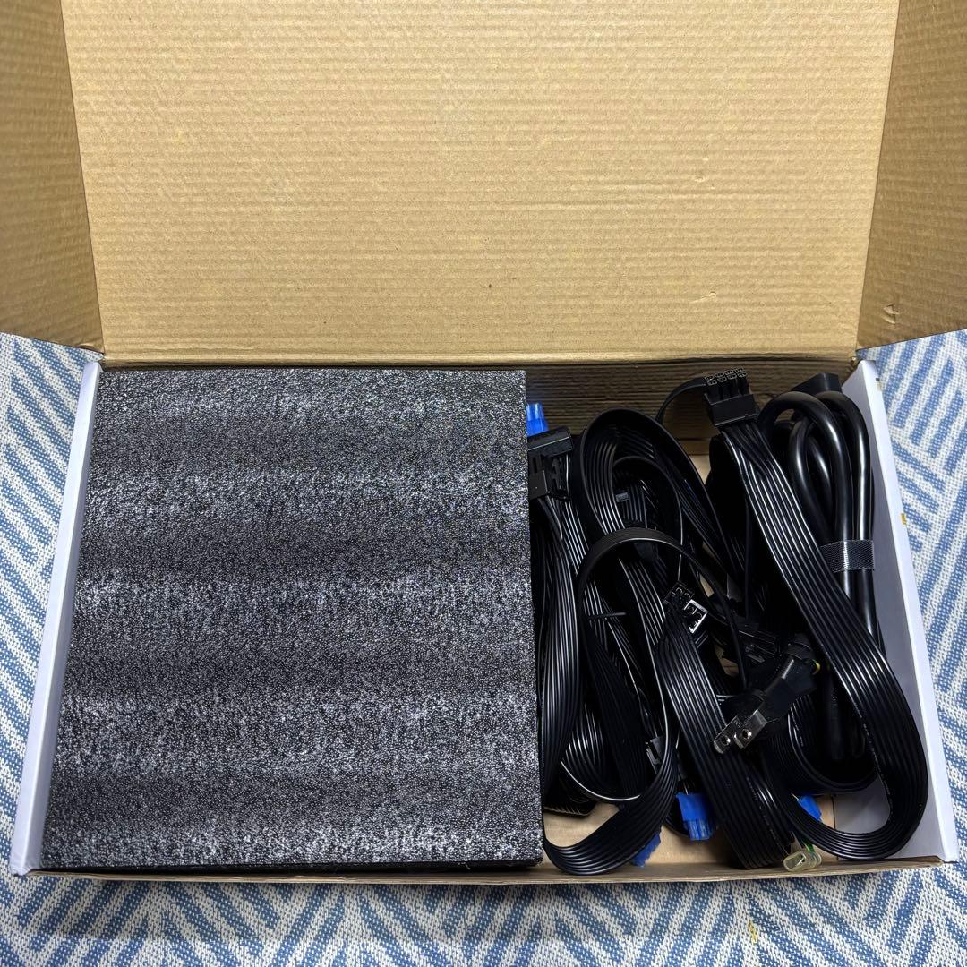 玄人志向 1000W ATX電源 KRPW-GR1000W/90+ GOLD