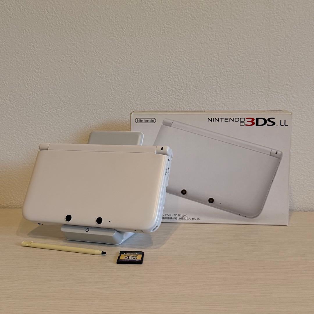 ニンテンドー3DS LL ホワイト 箱付き 3-032