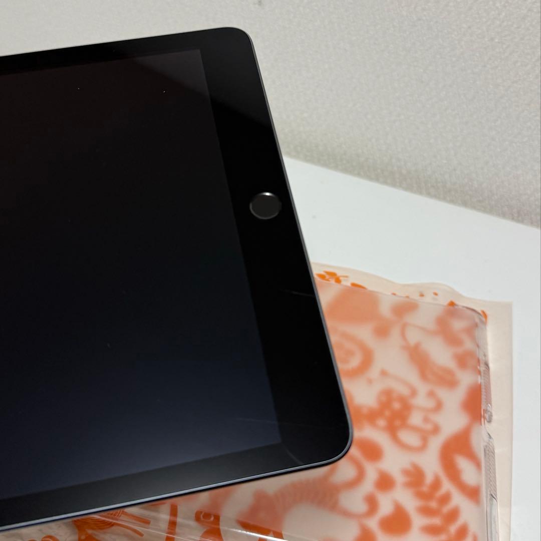 iPad 第9世代　64GB Wi-Fi+Cellularモデル　バッテリー良好
