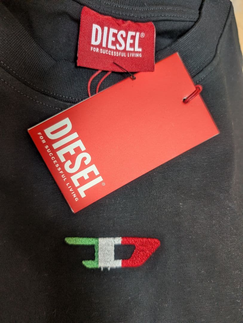 DIESEL ブラック Tシャツ Lサイズ 新品タグ付き
