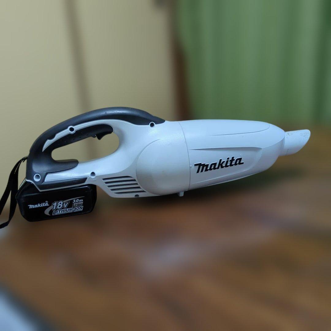 「極美品・使用少」 マキタ 充電式クリーナー CL180FD 18V バッテリー