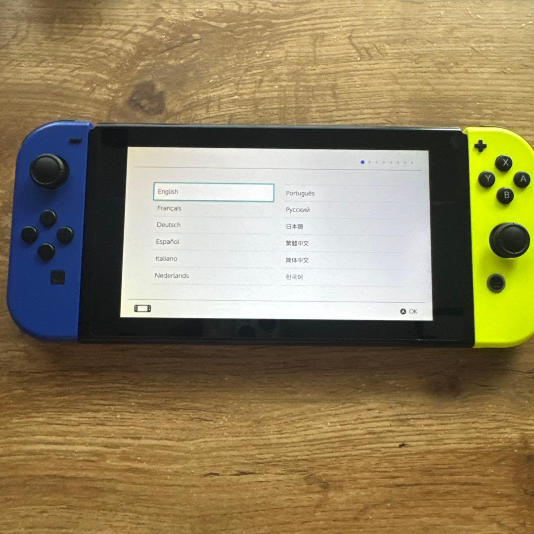 Nintendo Switch 青と黄 本体と付属品