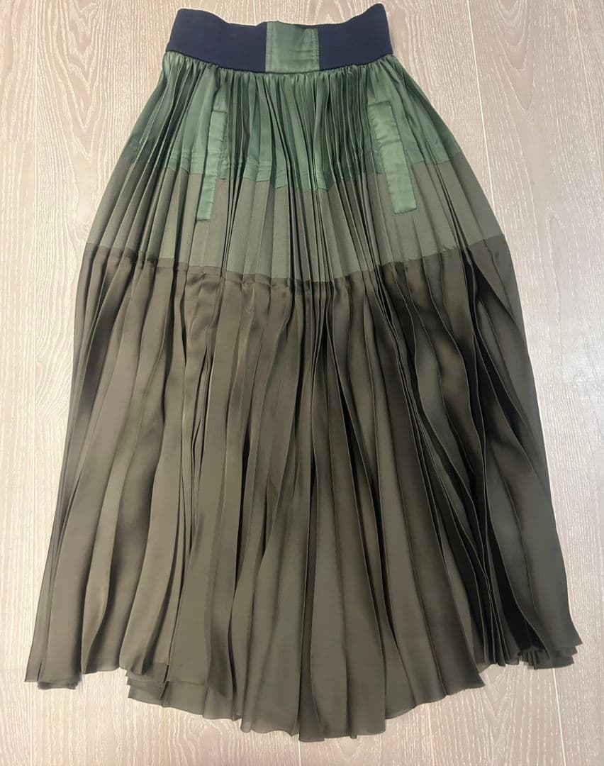 sacai プリーツスカート オリーブ　サイズ0