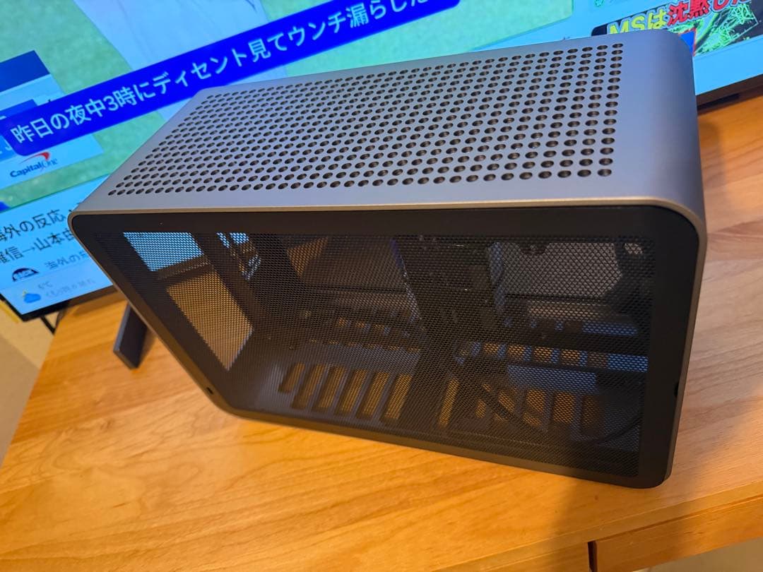 Cooj sf3 mini itx ケース　日本未発売