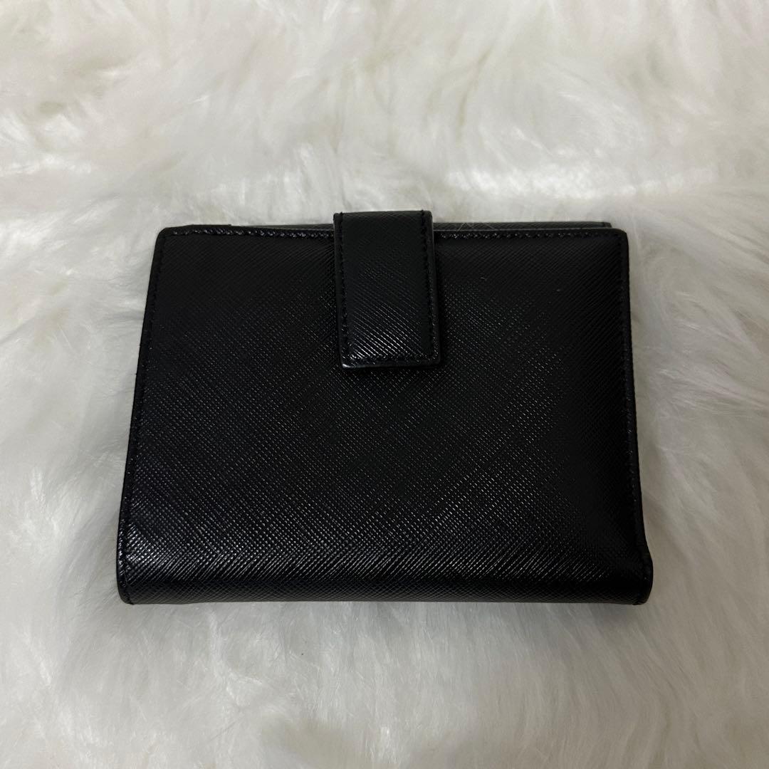 【美品】 Ferragamo レザー 二つ折り財布 ガンチーニ ブラック 黒