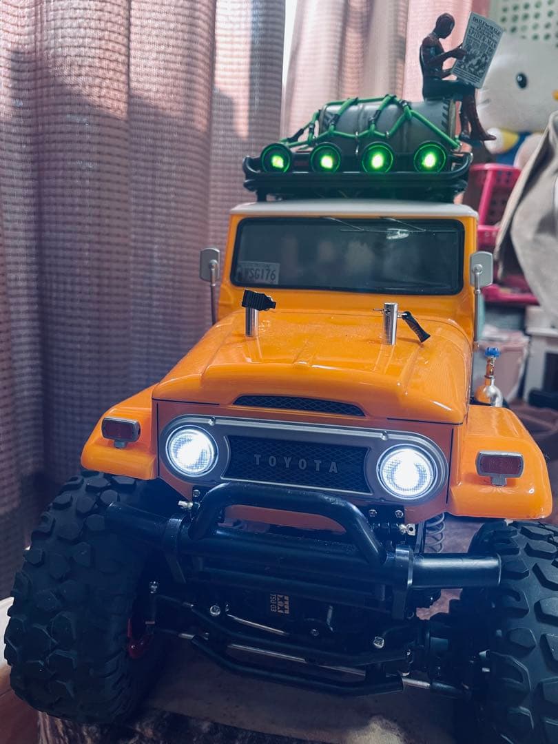 TOYOTA ランクル40 ラジコンカー タミヤ CR-01 四輪駆動