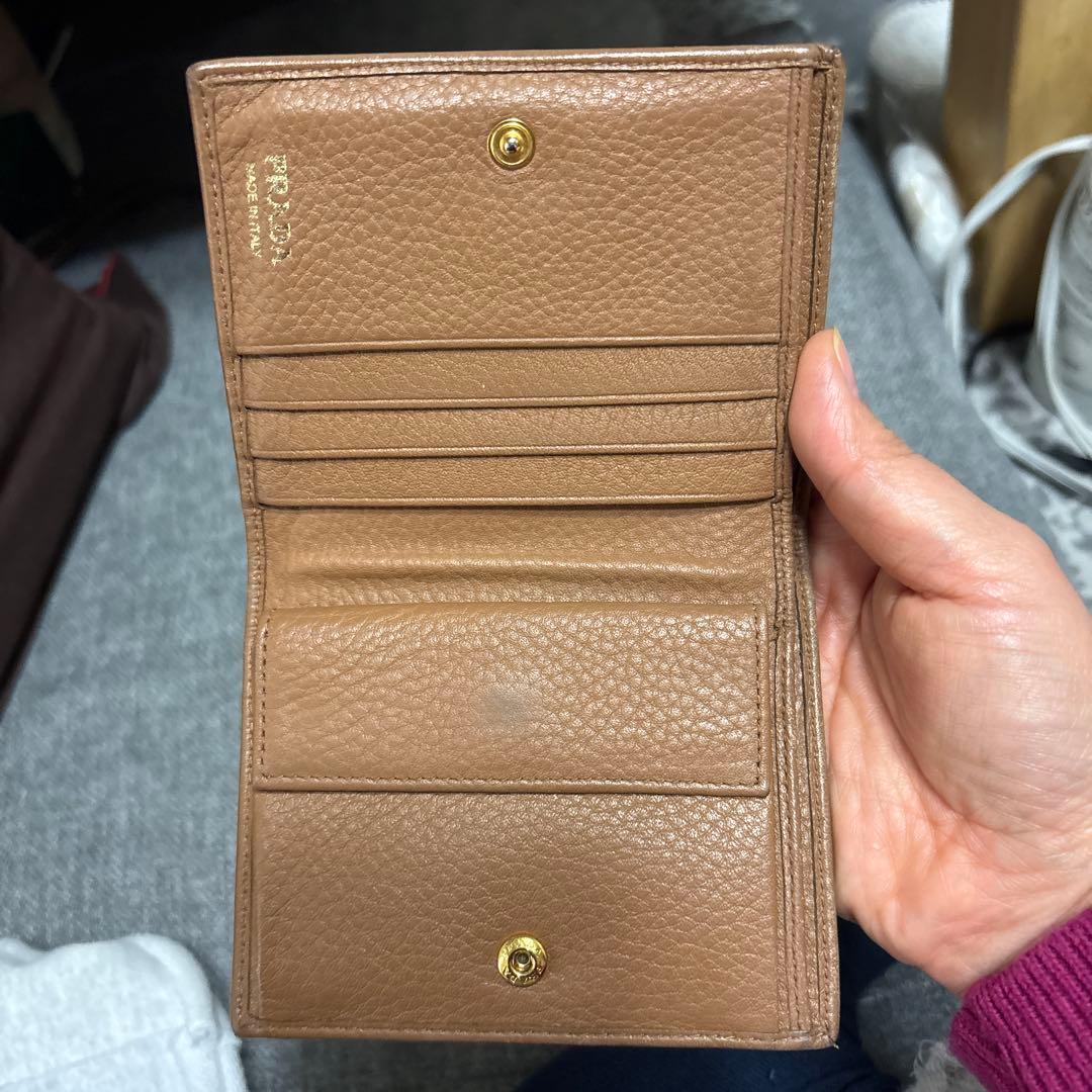 PRADA ブラウン 二つ折り財布
