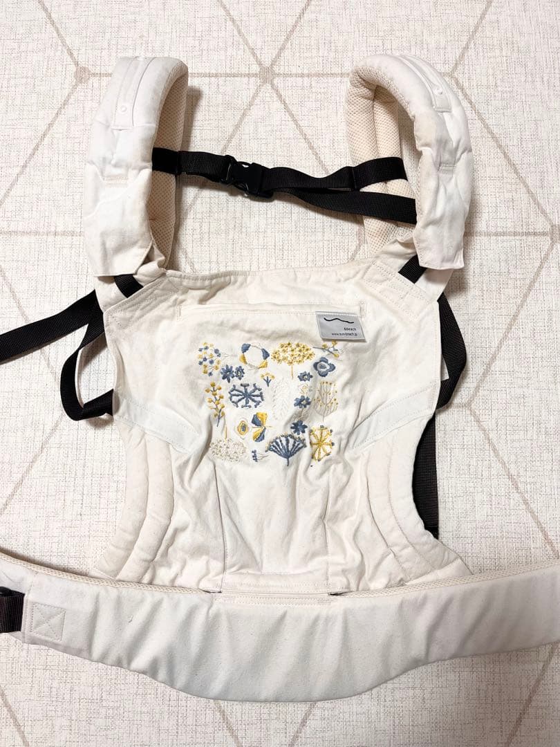 サンアンドビーチ　sun&beach yasou 抱っこ紐　OM-1 刺繍
