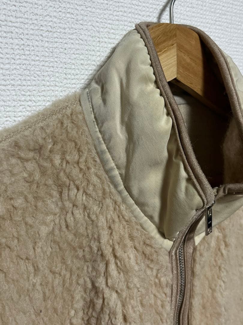 トップス ents. \"Camel Boa Fleece Vest\" 25SS