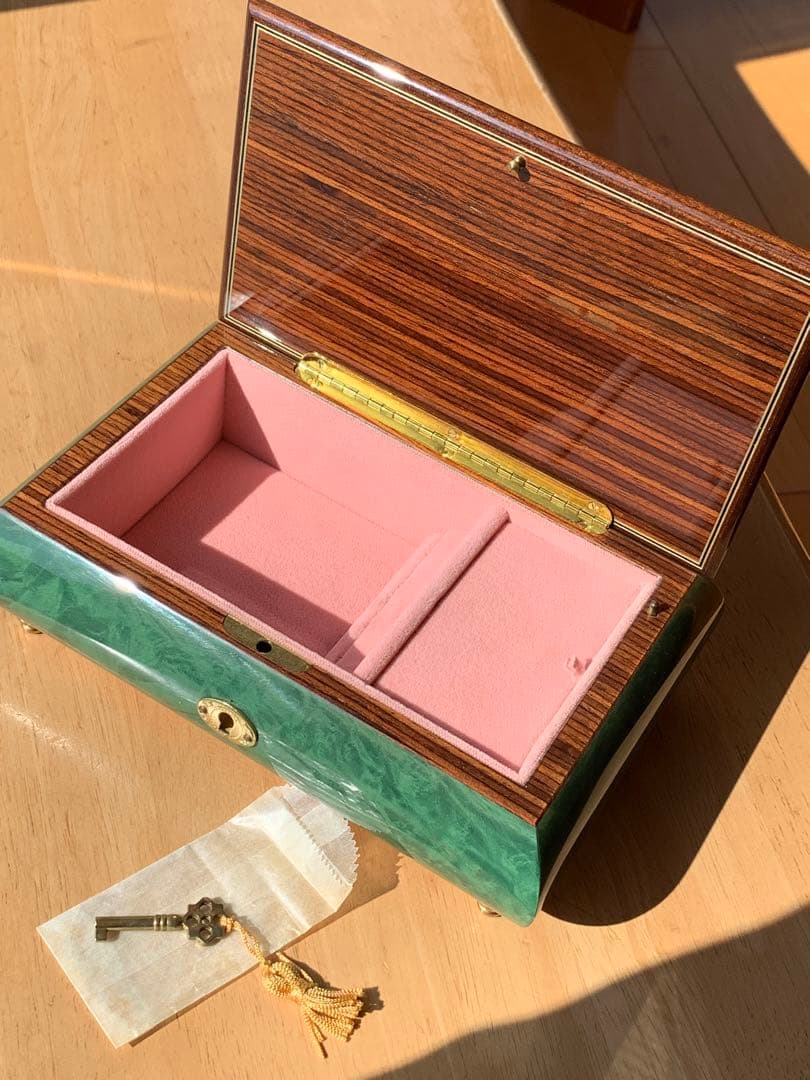 美品　スイス　Reuge　リュージュ　ロマンス　ジュエリーボックス　イタリア製