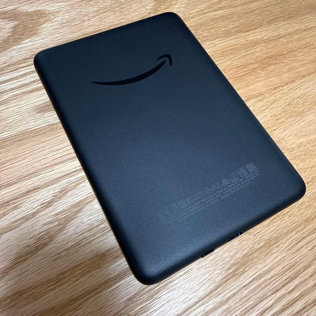 Kindle (第11世代) 2024年モデル ブラック16GB【純正ケース付】