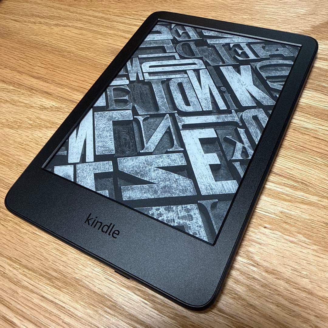 Kindle (第11世代) 2024年モデル ブラック16GB【純正ケース付】
