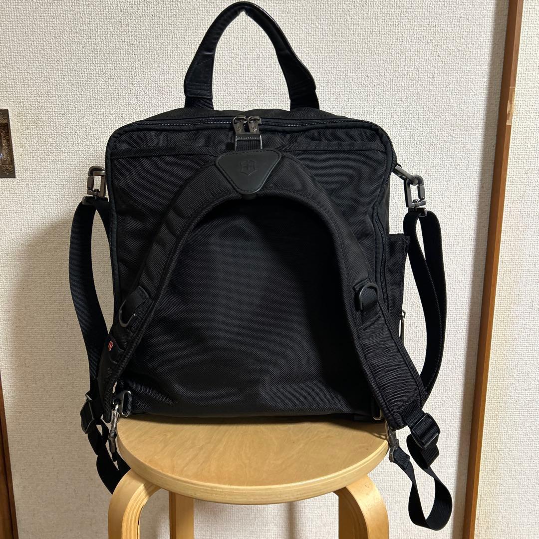 VICTORINOX 3wayバッグ スイスの名品　整理収納抜群‼️