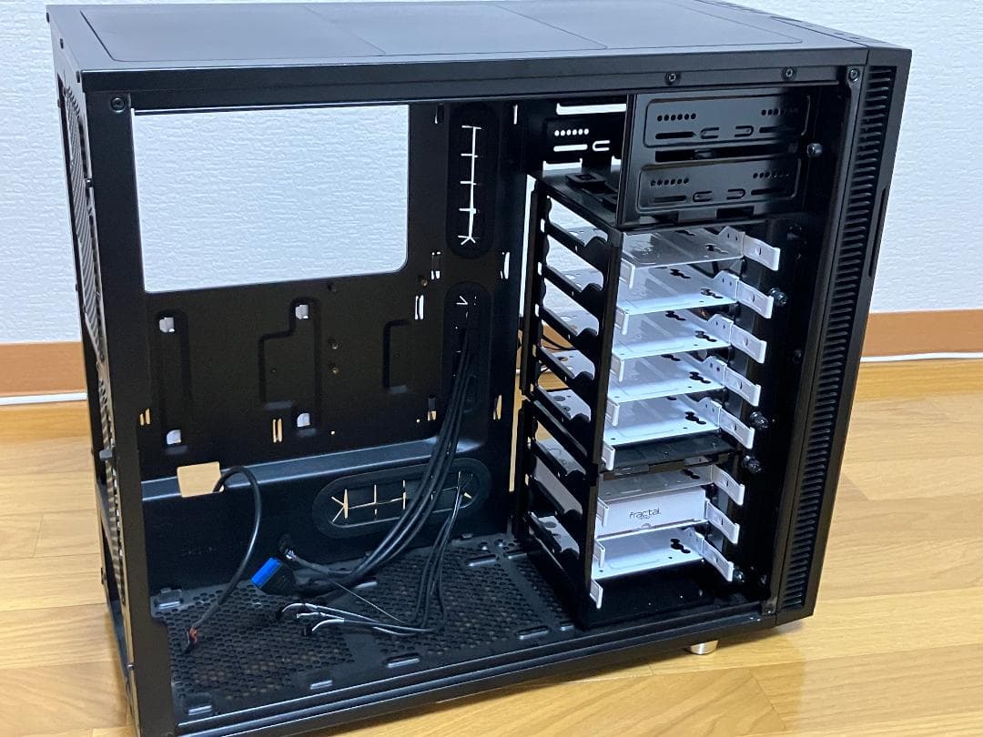 【中古】Fractal Design Define R5