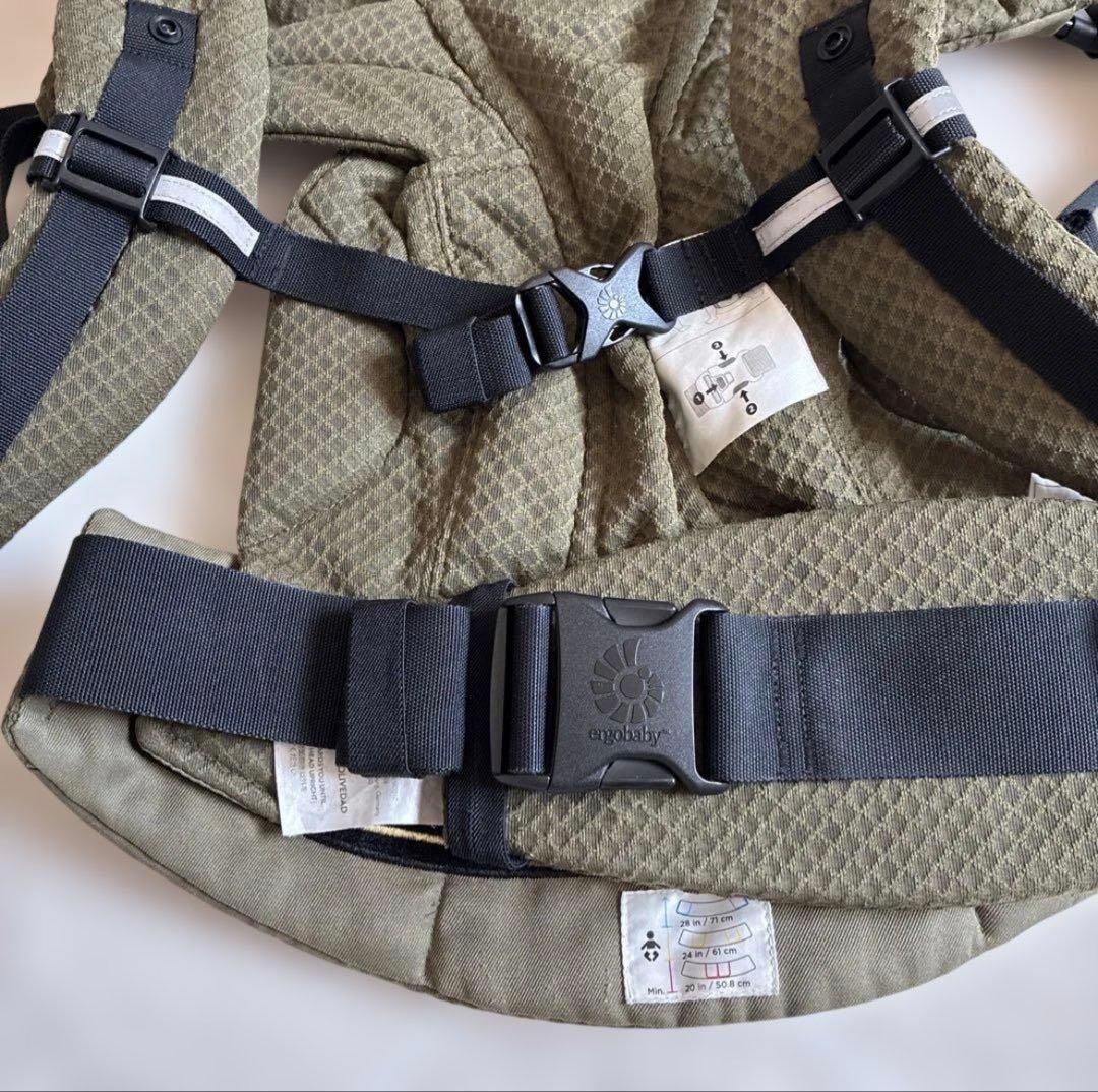 エルゴの抱っこ紐　オムニブリーズ　オリーブグリーン　ergobaby