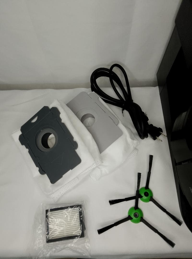 iRobot Roomba ルンバ j7+　ロボット掃除機