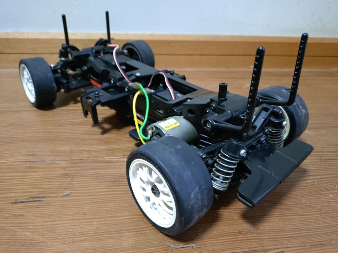 瀧*光様 タミヤ　TL01 シャーシ　フェラーリ　F360 ボディ　おまけ付