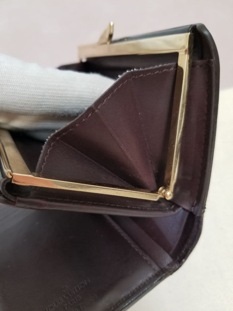 【美品】ルイヴィトン モノグラム ヴェルニ 二つ折り財布 がま口 ボルドー系色