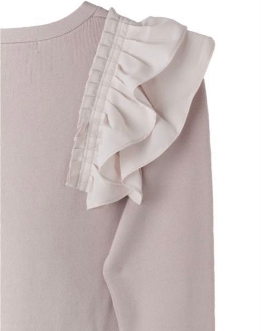 新品タグ付きRuffle Pleated Knit Cardigan