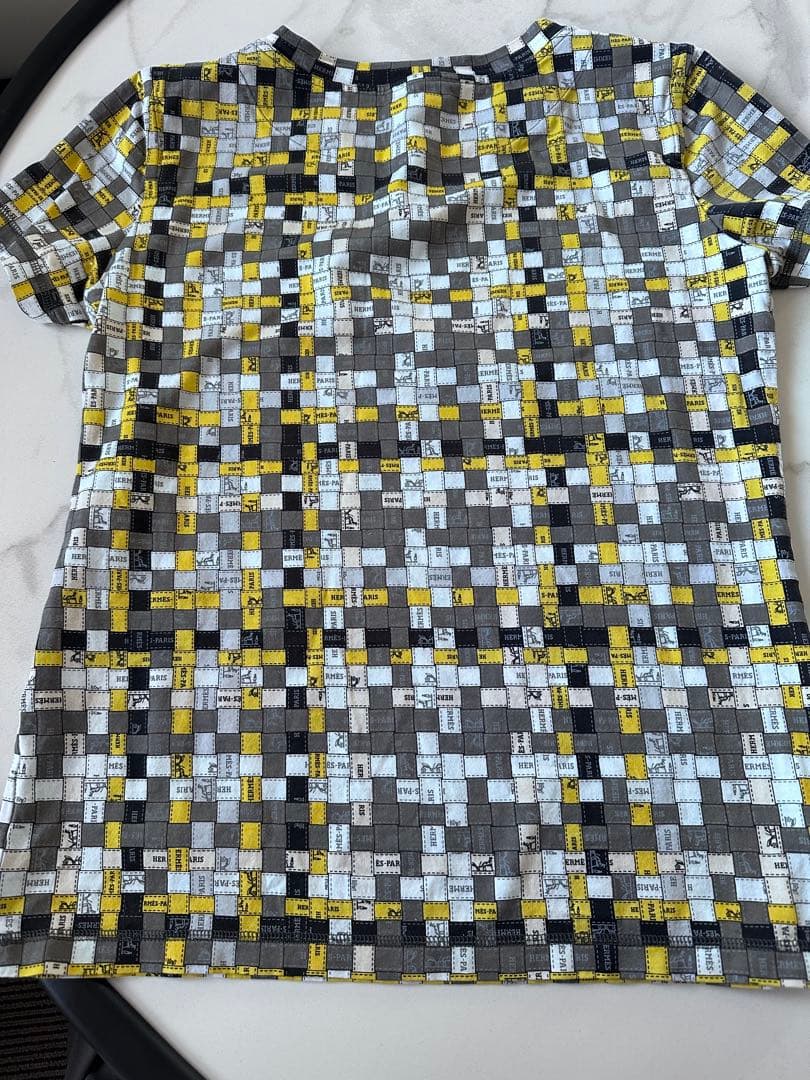 エルメス　Tシャツ