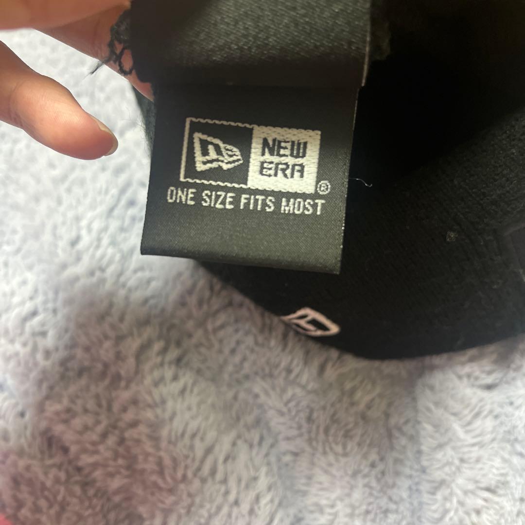 Supreme ブラック ビーニー World Famous