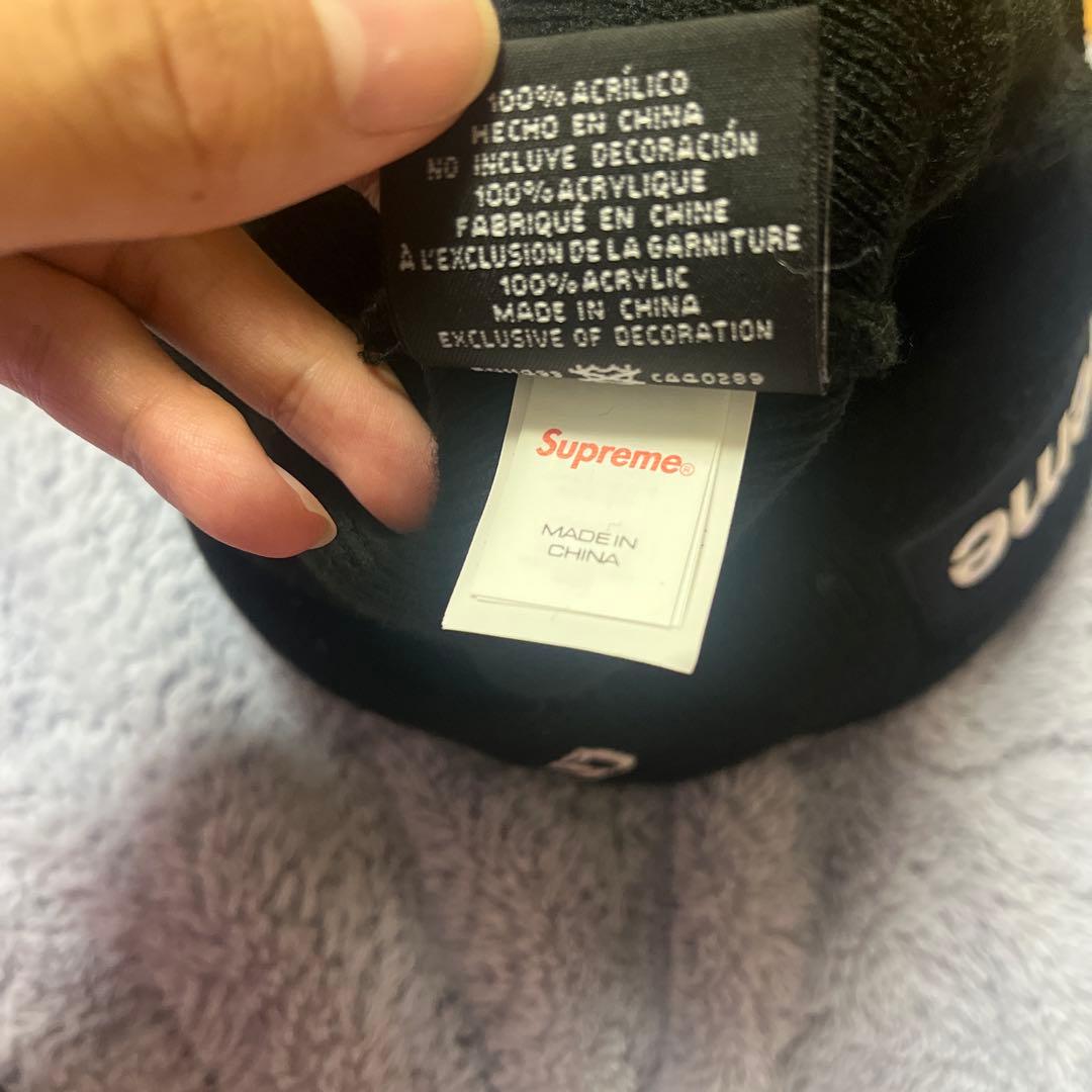 Supreme ブラック ビーニー World Famous