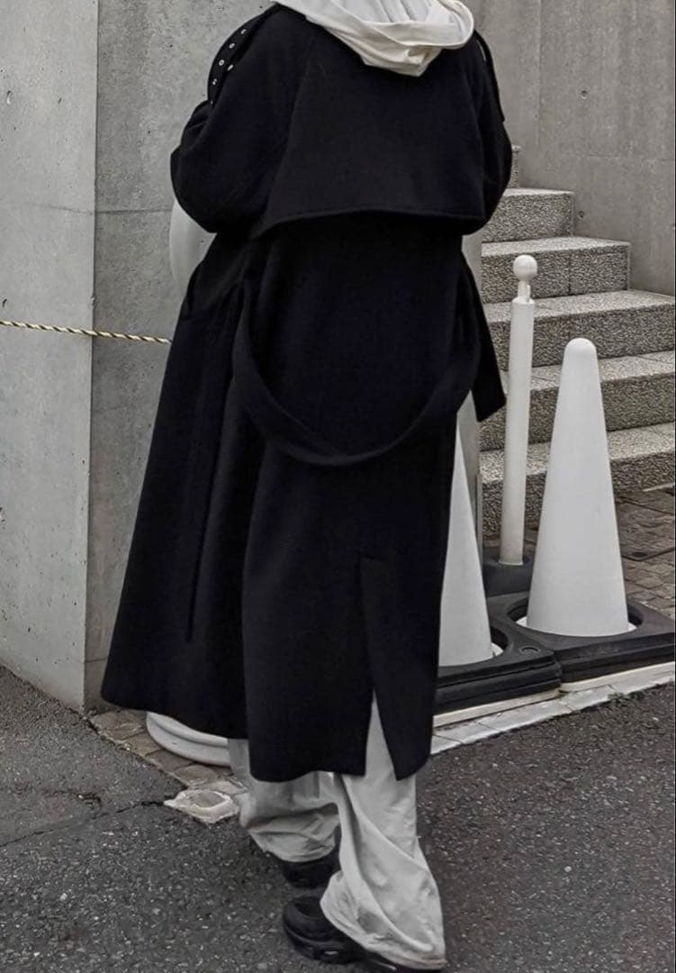 アクレントaclent Eyelet volume yoke coat