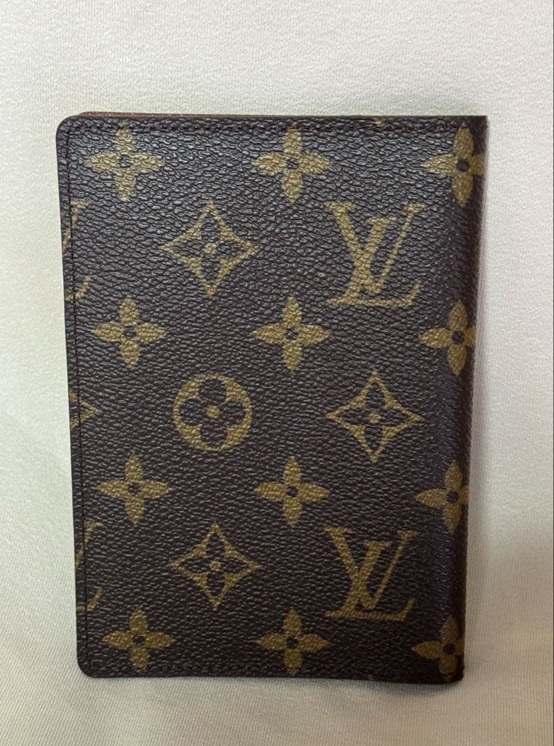【新品 未使用】ルイヴィトン パスポートケース クーヴェルテュール・パスポール