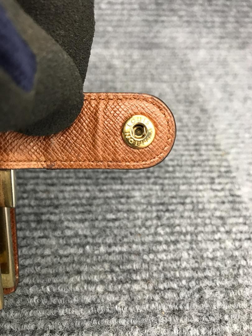 LOUIS VUITTON　二つ折り財布　がま口　モノグラム　328