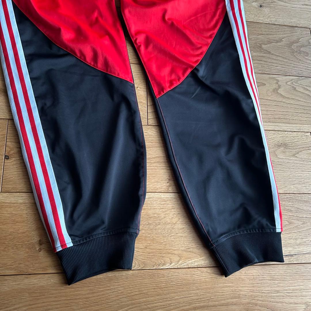 adidas トラックパンツ XLサイズ